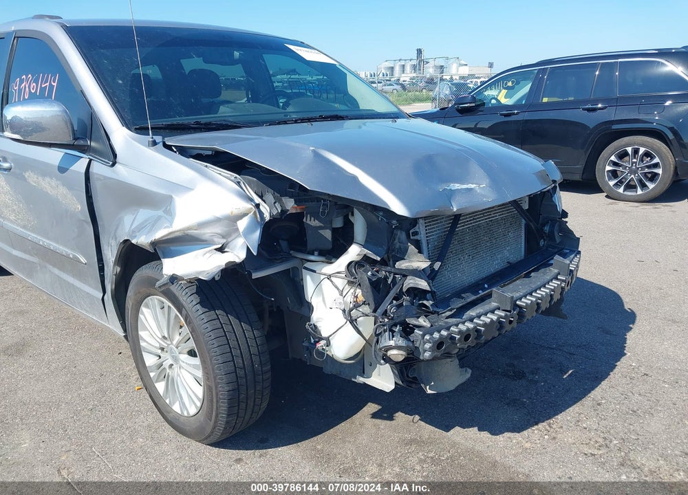 2016 CHRYSLER TOWN & COUNTRY LIMITED VIN: 2C4RC1JG5GR111241