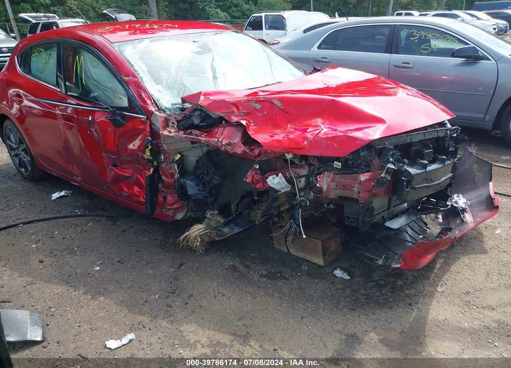 2018 MAZDA 3 TOURING VIN: 3MZBN1L38JM275827