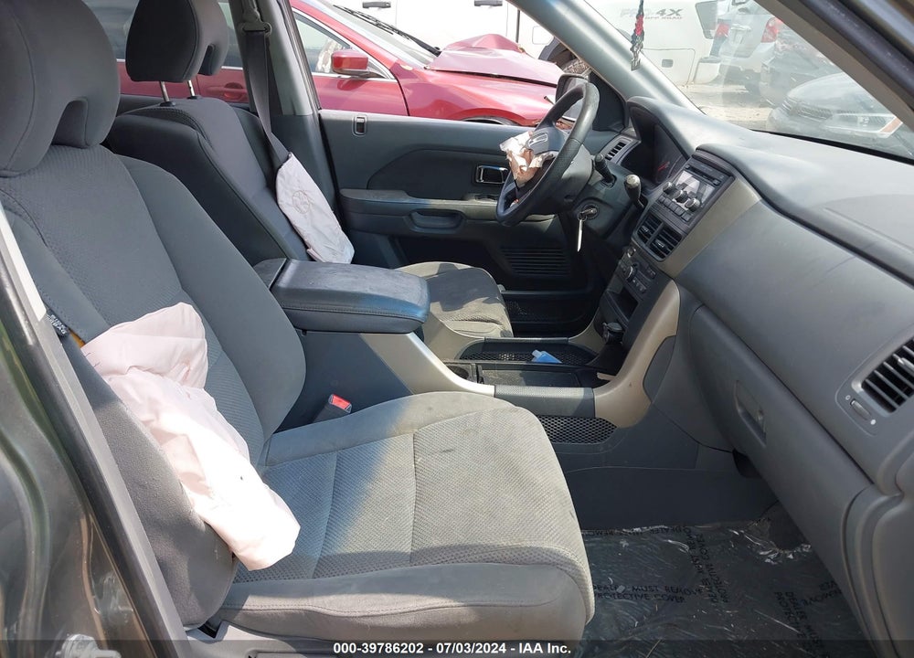2007 HONDA PILOT EX VIN: 5FNYF18427B016257