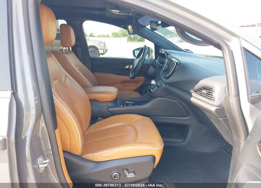 2021 CHRYSLER PACIFICA PINNACLE AWD VIN: 2C4RC3PG5MR525537
