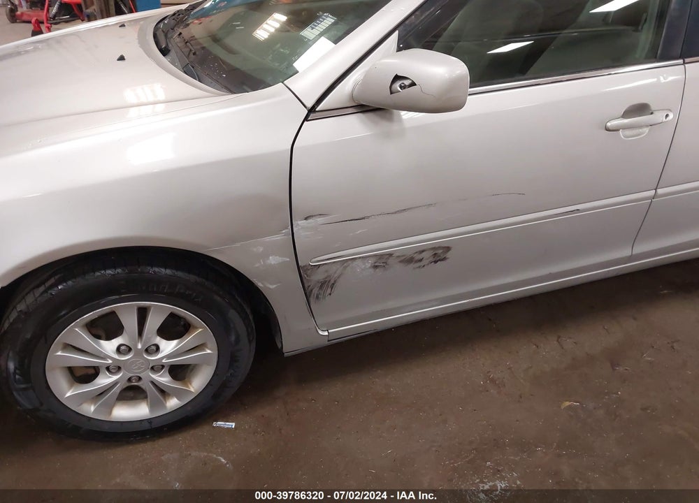 2004 TOYOTA CAMRY LE V6 VIN: 4T1BF32K74U583698
