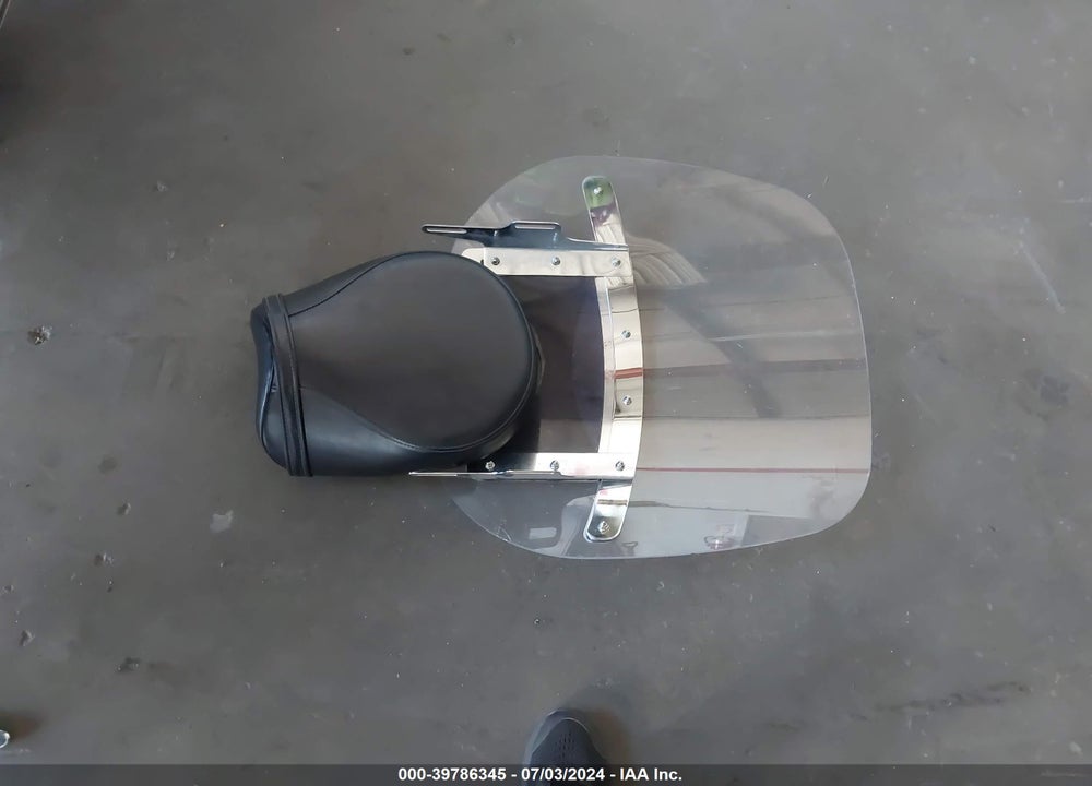 2004 KAWASAKI VN1500 L VIN: JKBVNAL174A029888