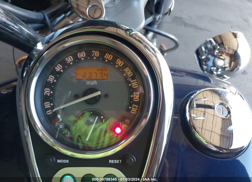 2004 KAWASAKI VN1500 L VIN: JKBVNAL174A029888