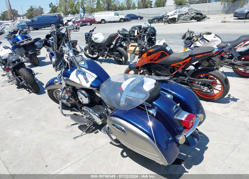 2004 KAWASAKI VN1500 L VIN: JKBVNAL174A029888