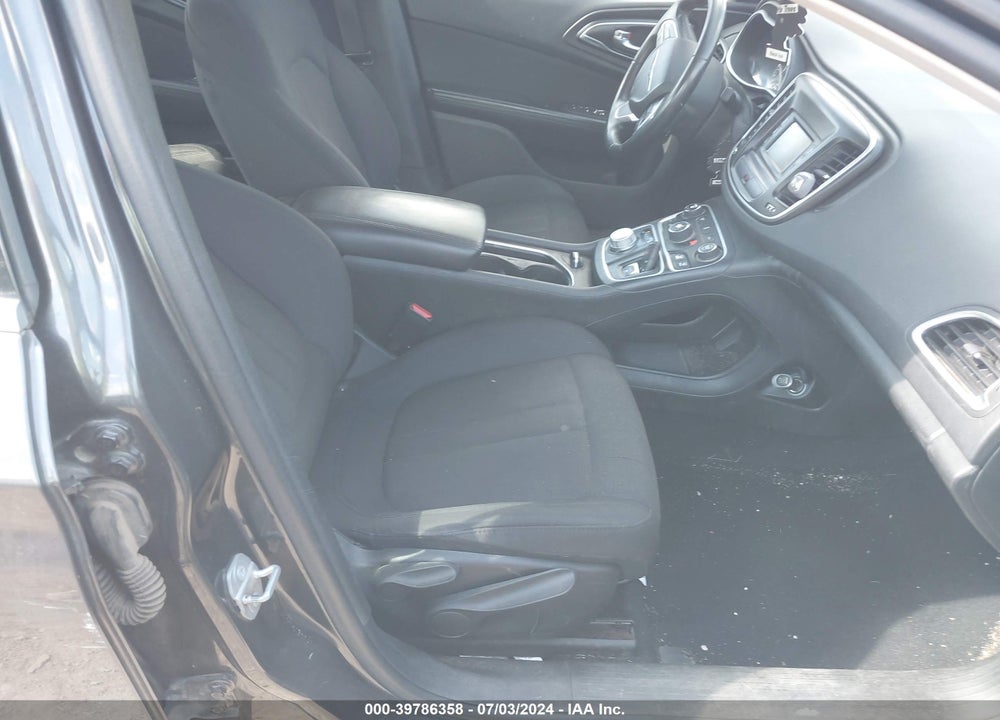 2015 CHRYSLER 200 LIMITED VIN: 1C3CCCAB5FN747616