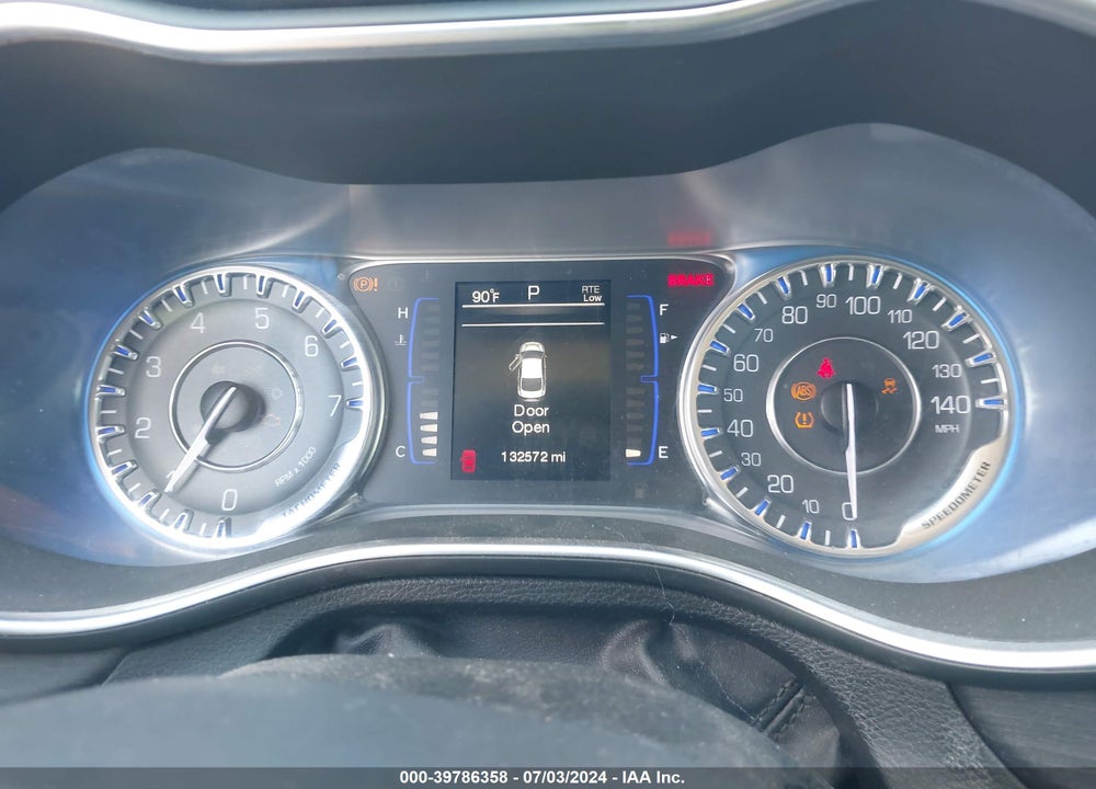 2015 CHRYSLER 200 LIMITED VIN: 1C3CCCAB5FN747616