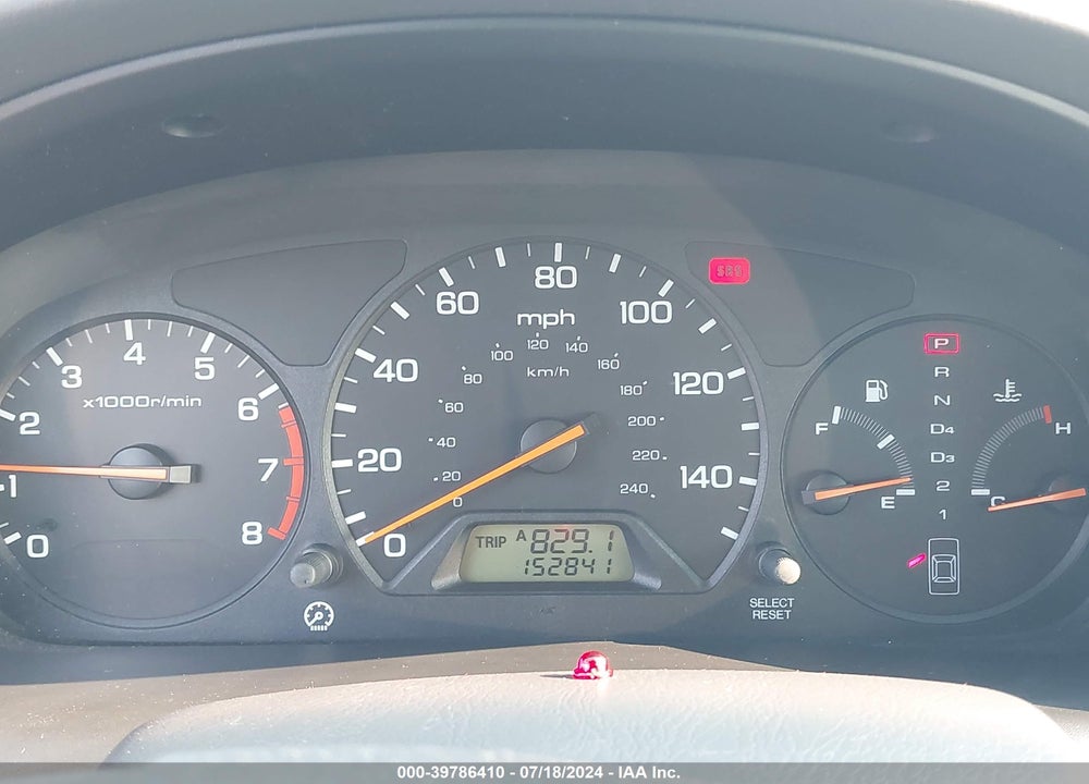 1998 HONDA ACCORD LX VIN: 1HGCG5642WA032744