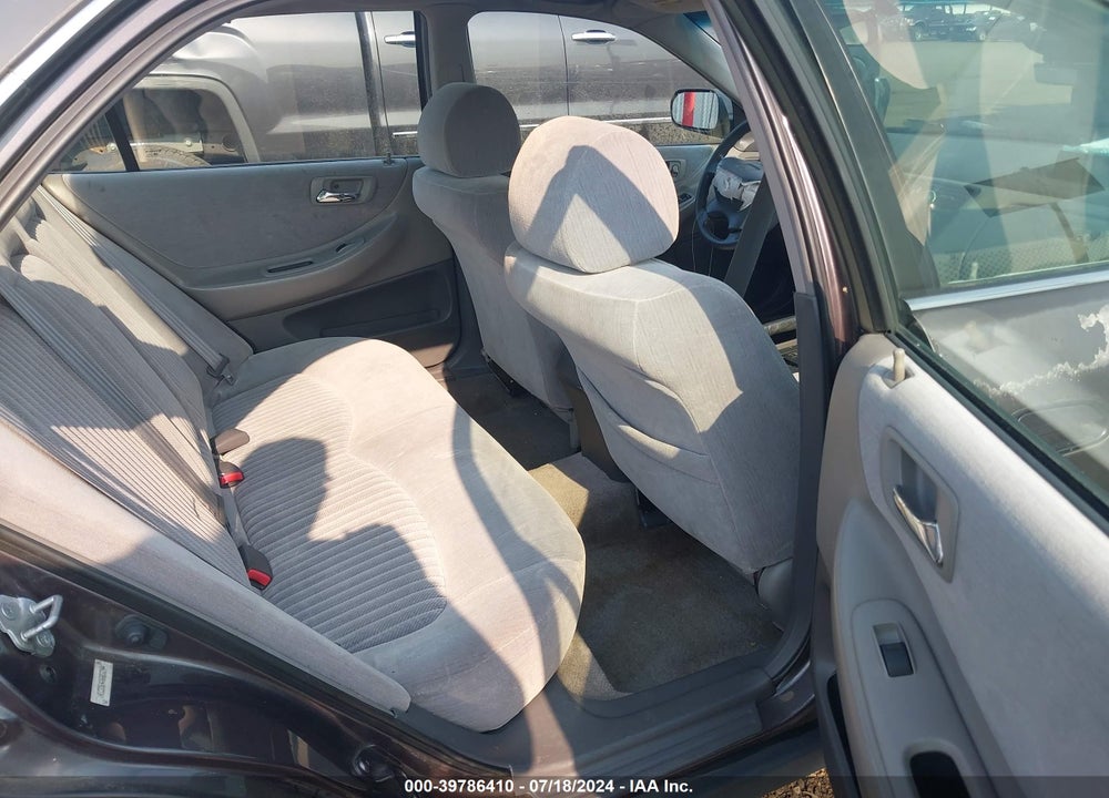 1998 HONDA ACCORD LX VIN: 1HGCG5642WA032744