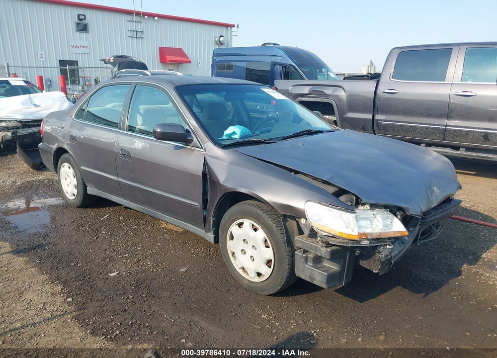 1998 HONDA ACCORD LX VIN: 1HGCG5642WA032744