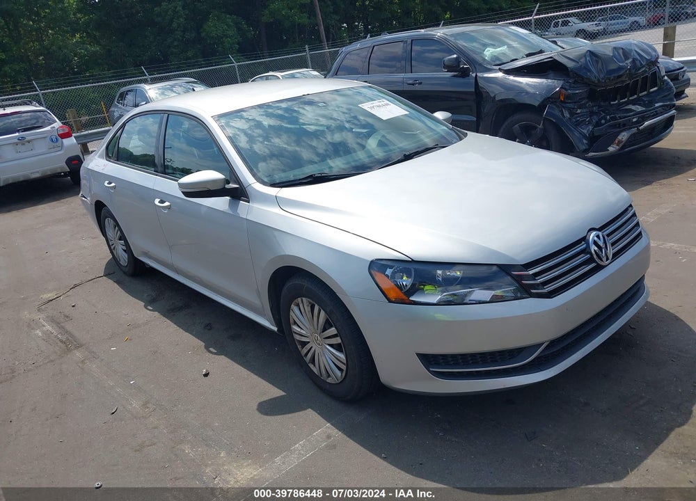 2014 VOLKSWAGEN PASSAT 2.5L S VIN: 1VWAP7A33EC008839