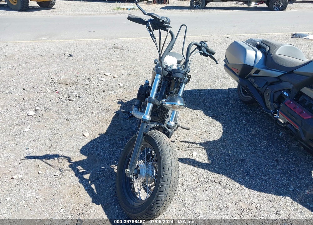 2010 HARLEY-DAVIDSON XL1200 X VIN: 1HD1LC326AC423075