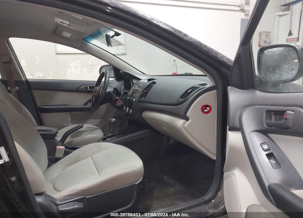 2010 KIA FORTE EX VIN: KNAFU4A29A5172616