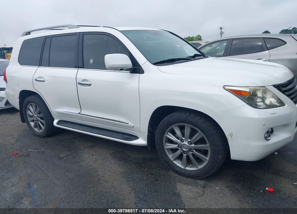 2011 LEXUS LX 570 VIN: JTJHY7AX8B4062495