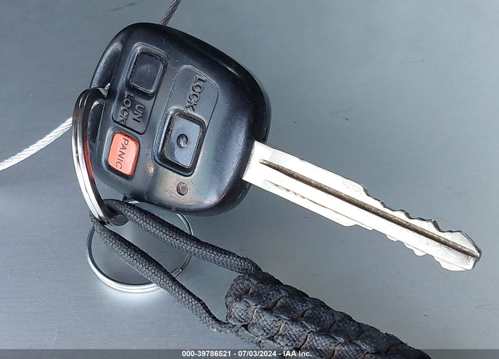 2010 TOYOTA FJ CRUISER VIN: JTEBU4BF8AK078257