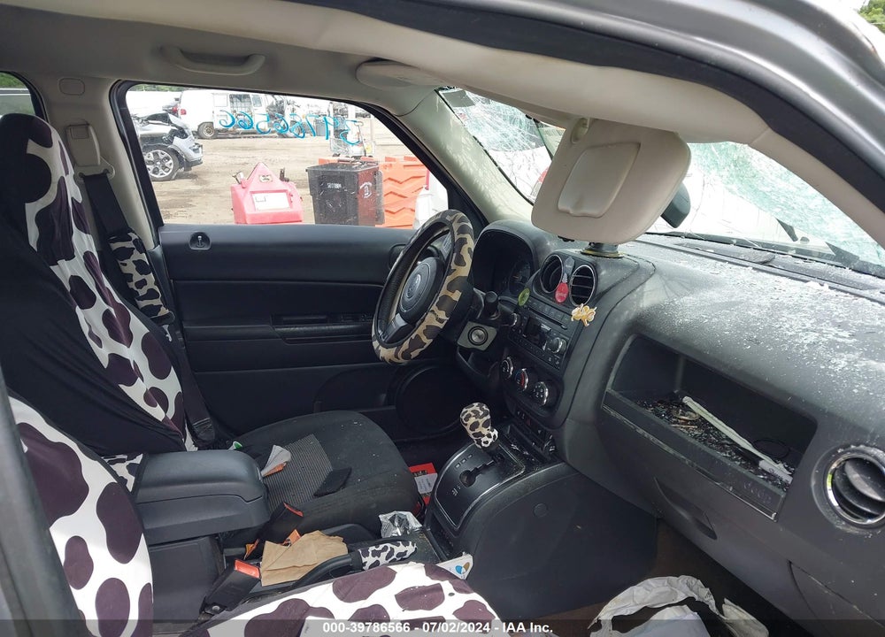 2016 JEEP PATRIOT LATITUDE VIN: 1C4NJRFB1GD608337