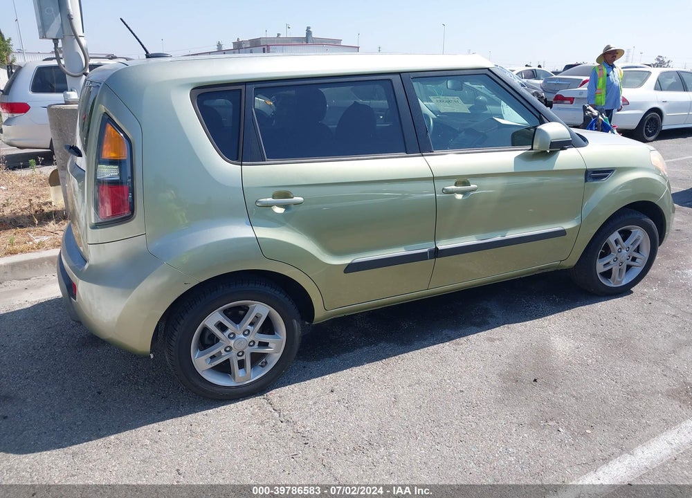 2011 KIA SOUL VIN: KNDJT2A23B7212778