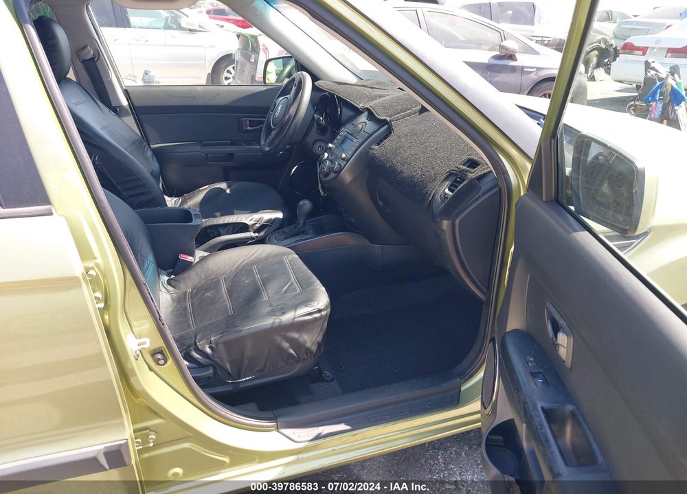 2011 KIA SOUL VIN: KNDJT2A23B7212778
