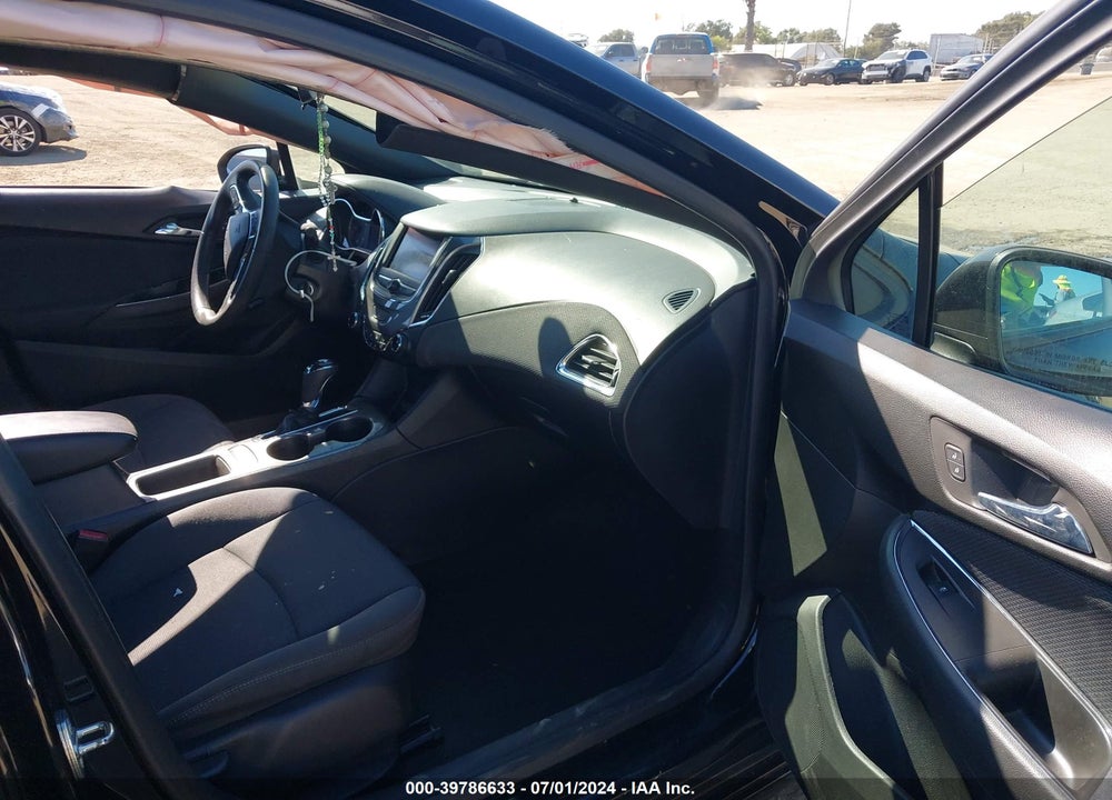 2019 CHEVROLET CRUZE VIN: 1G1BE5SM9K7103671