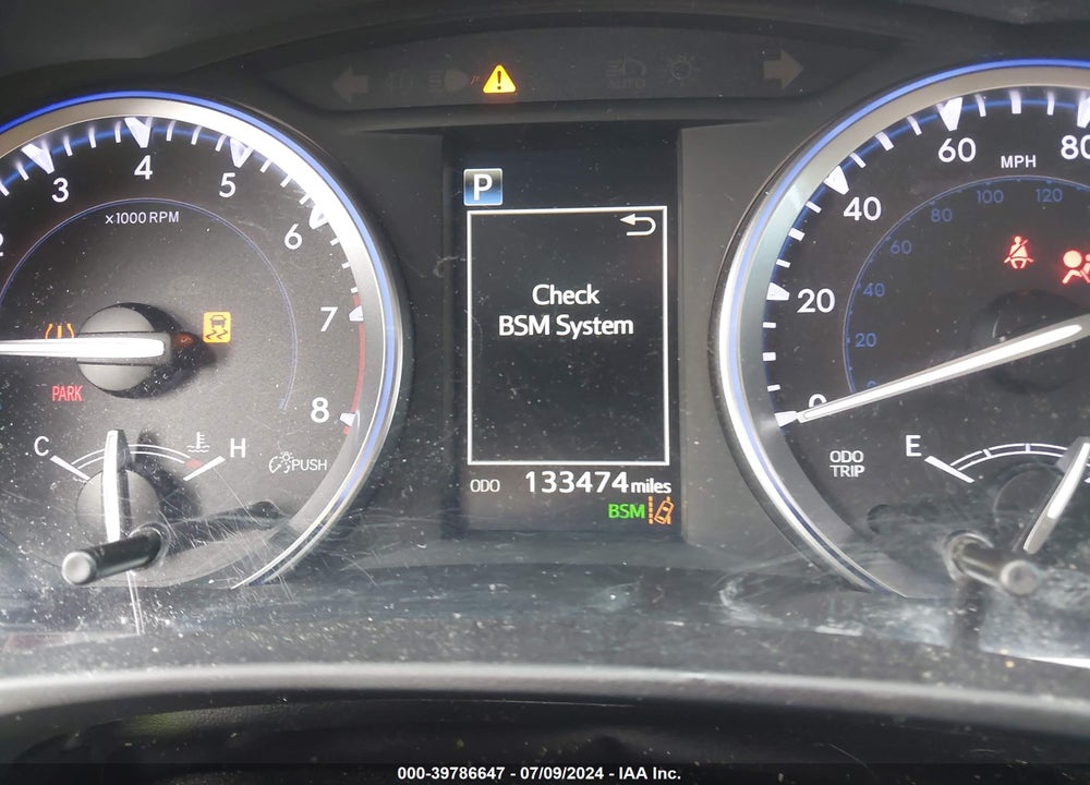 2018 TOYOTA HIGHLANDER XLE VIN: 5TDKZRFH1JS528502