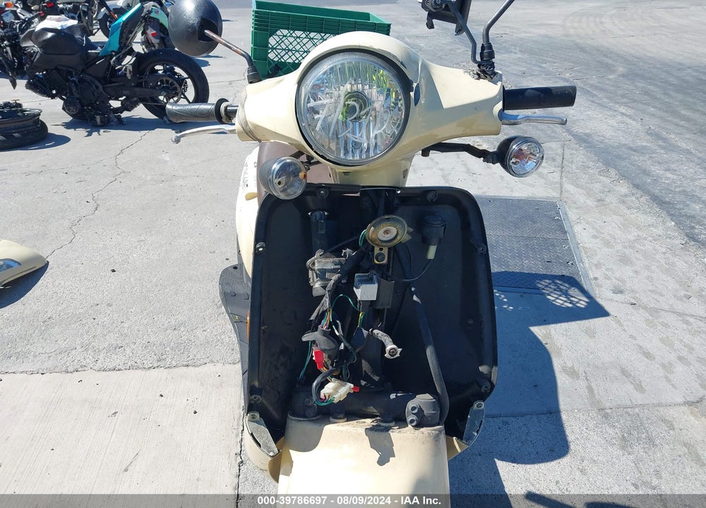 2012 SYM FIDDLE II 125 VIN: RFGBS1HE9CXAW3862