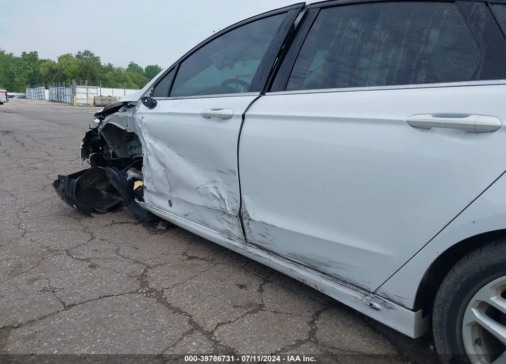 2016 FORD FUSION SE VIN: 3FA6P0H74GR318372