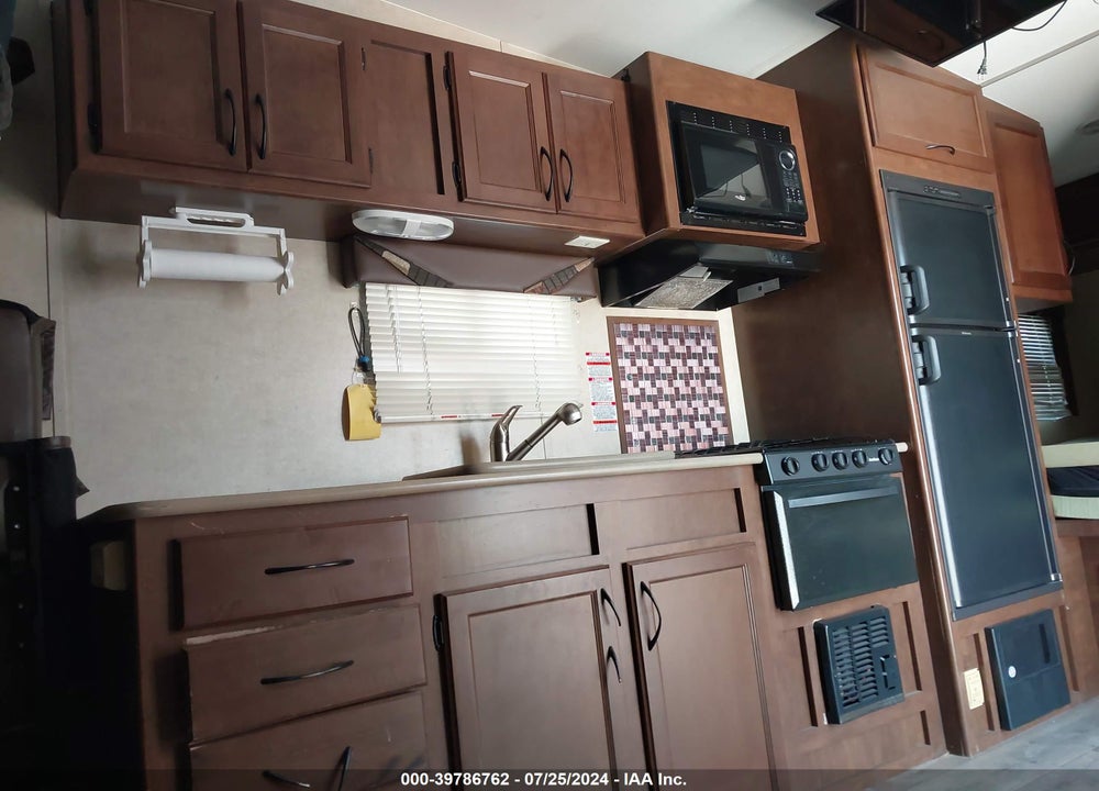 2015 PACIFIC COACH WORKS SANDSTORM VIN: 5UYCN2224FR018542