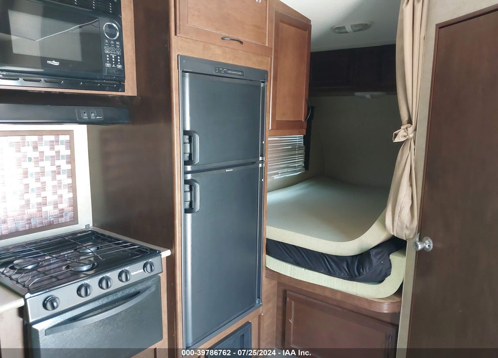 2015 PACIFIC COACH WORKS SANDSTORM VIN: 5UYCN2224FR018542