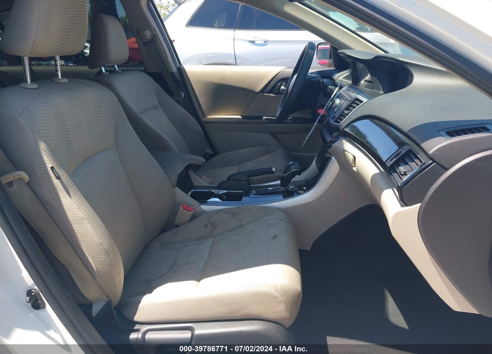 2017 HONDA ACCORD LX VIN: 1HGCR2F39HA084486