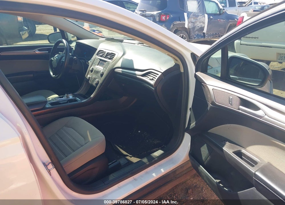 2020 FORD FUSION S VIN: 3FA6P0G70LR220743