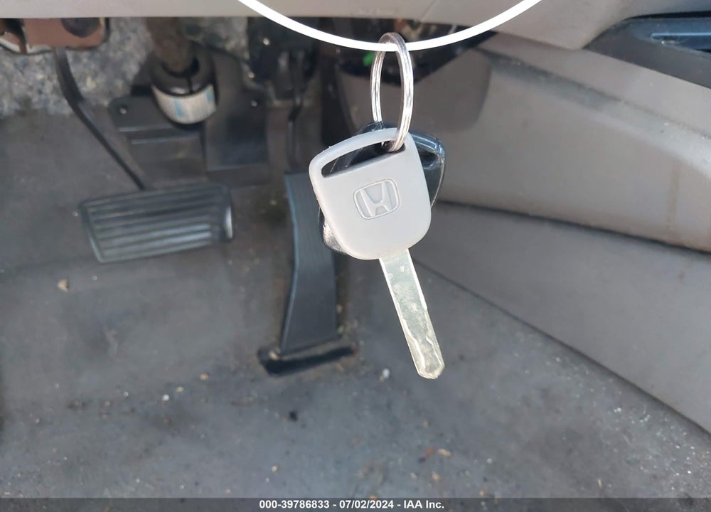 2006 HONDA CIVIC LX VIN: 2HGFG12616H547295