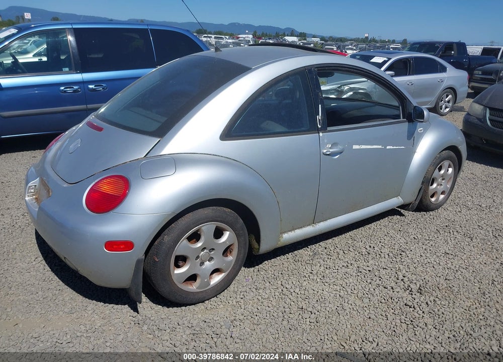 2002 VOLKSWAGEN NEW BEETLE GLS VIN: 3VWCB21C52M441230