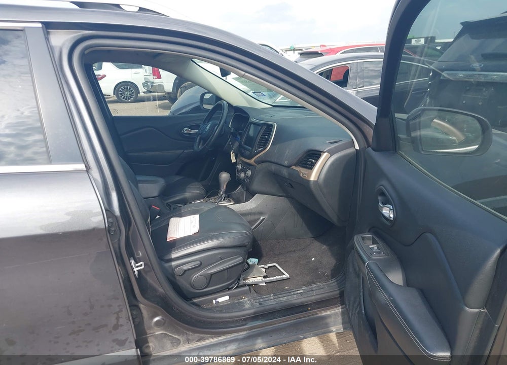 2015 JEEP CHEROKEE VIN: 1C4PJLCB2FW507739