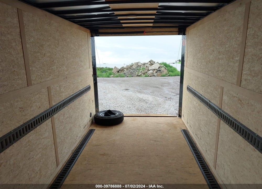 2022 FORMULA TRAILERS ENCLOSED TRAILER VIN: 53BATFA27NB016255