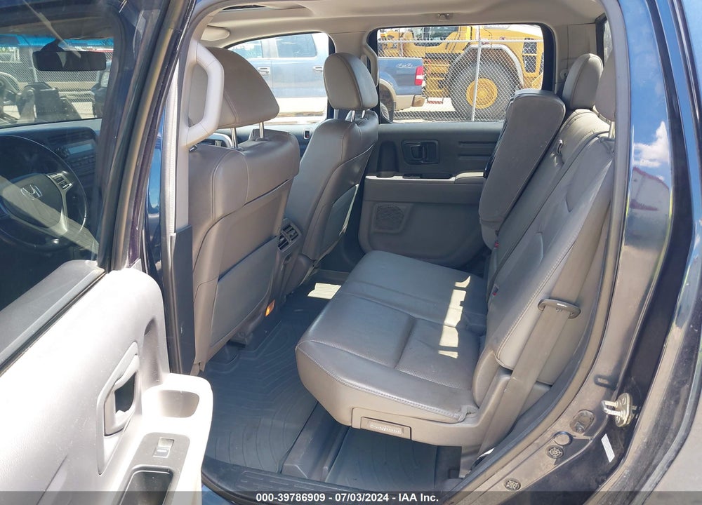 2010 HONDA RIDGELINE RTL VIN: 5FPYK1F53AB004494