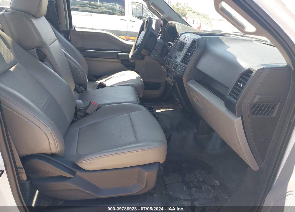 2016 FORD F-150 XL VIN: 1FTMF1C82GKD13637