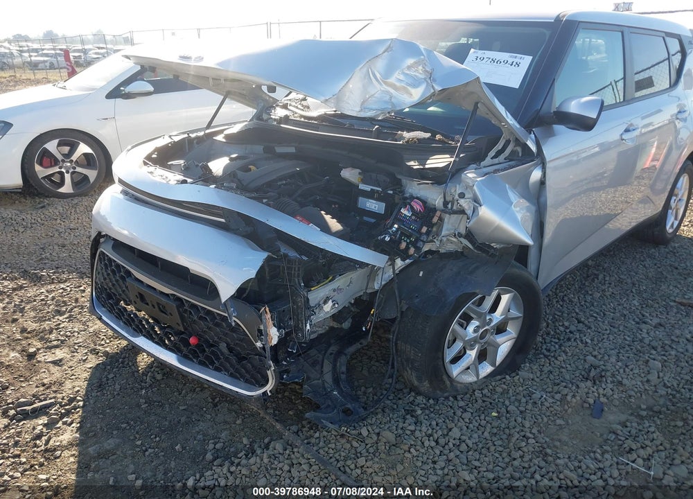2021 KIA SOUL !/+/S VIN: KNDJ23AU9M7738930