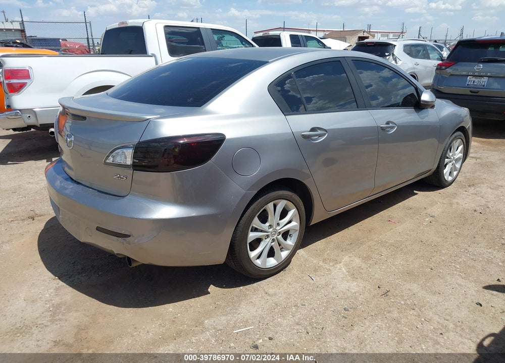 2011 MAZDA 3 S SPORT VIN: JM1BL1U5XB1389643