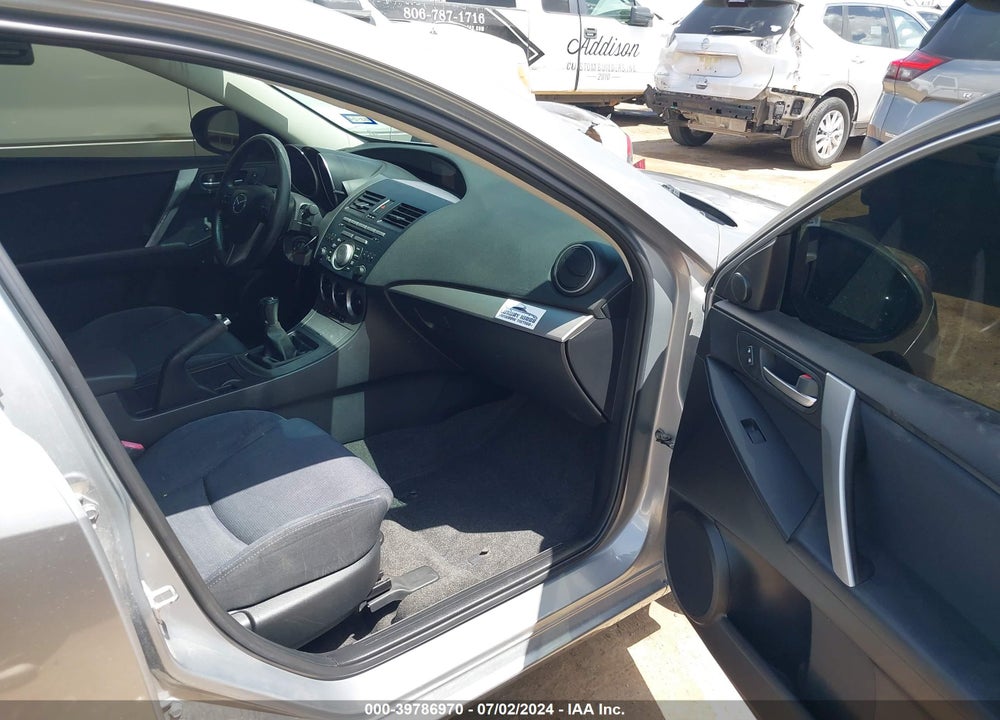 2011 MAZDA 3 S SPORT VIN: JM1BL1U5XB1389643