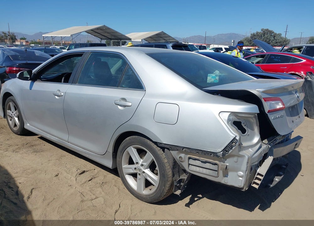 2013 TOYOTA CAMRY SE VIN: 4T1BF1FK3DU206784