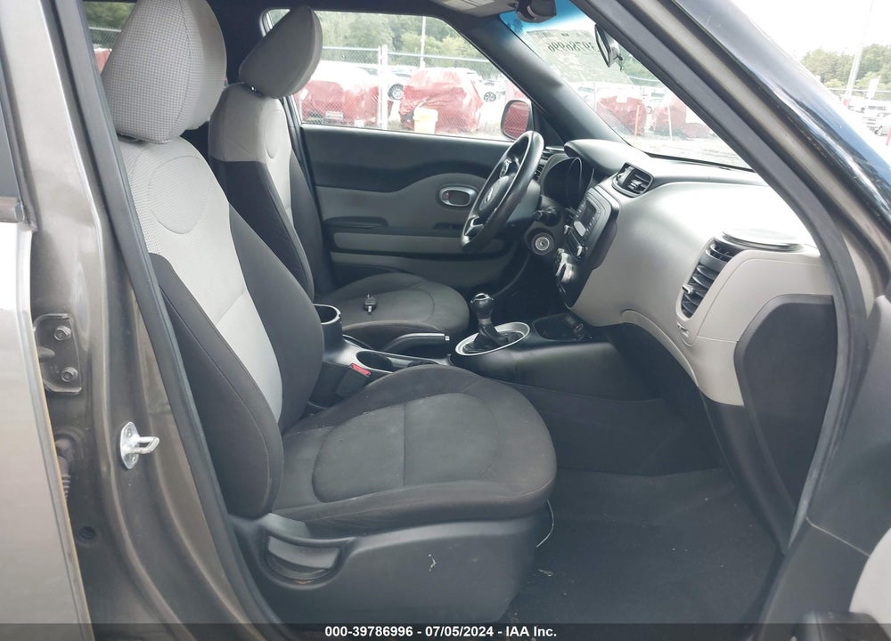 2015 KIA SOUL VIN: KNDJN2A21F7207837