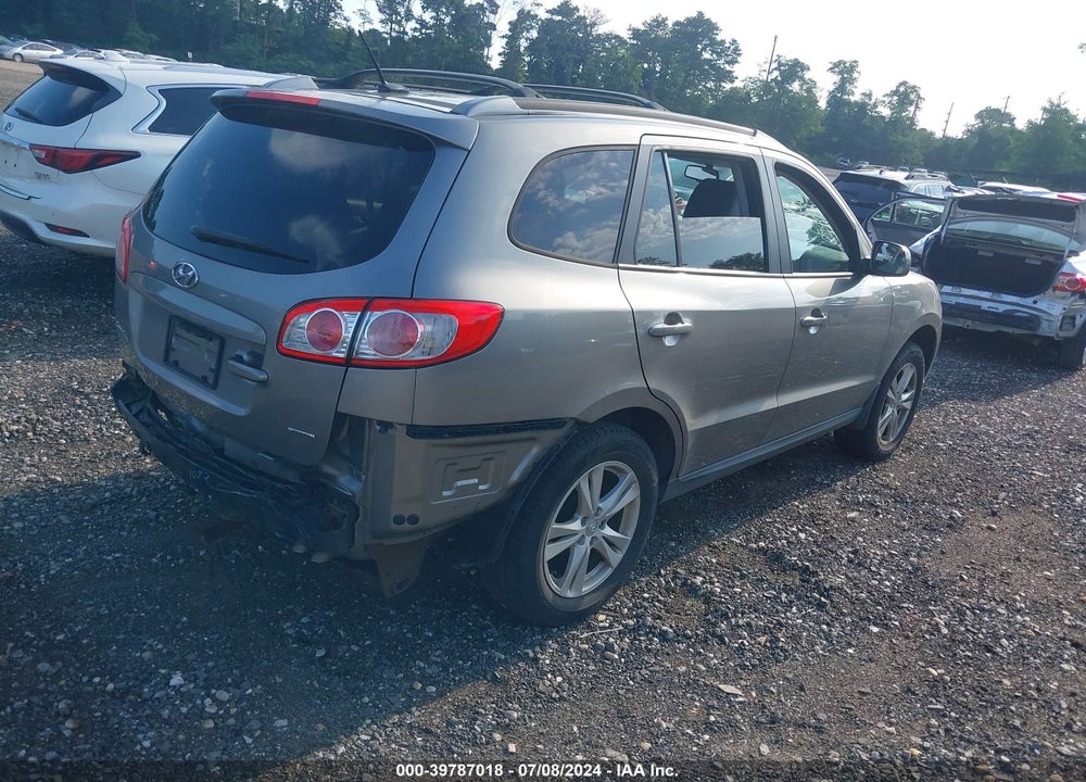 2012 HYUNDAI SANTA FE SE VIN: 5XYZHDAG9CG116685