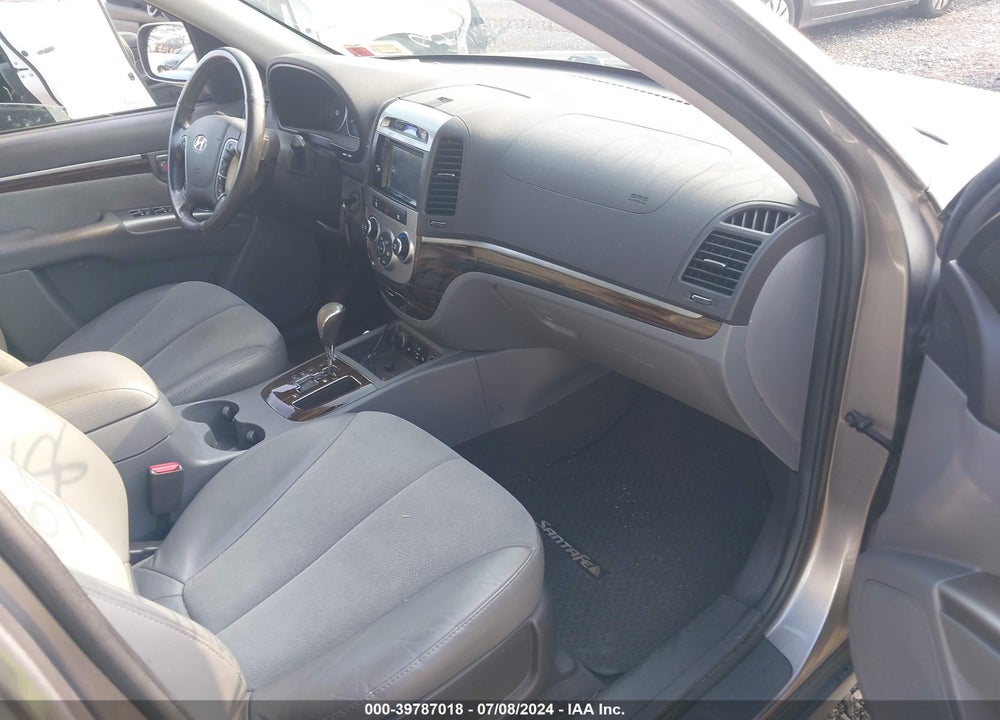 2012 HYUNDAI SANTA FE SE VIN: 5XYZHDAG9CG116685