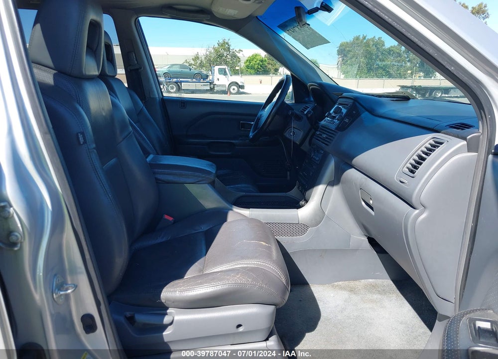 2005 HONDA PILOT VIN: 2HKYF18605H533962