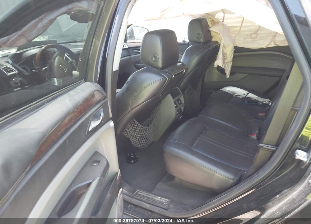 2011 CADILLAC SRX LUXURY COLLECTION VIN: 3GYFNAEY3BS551013