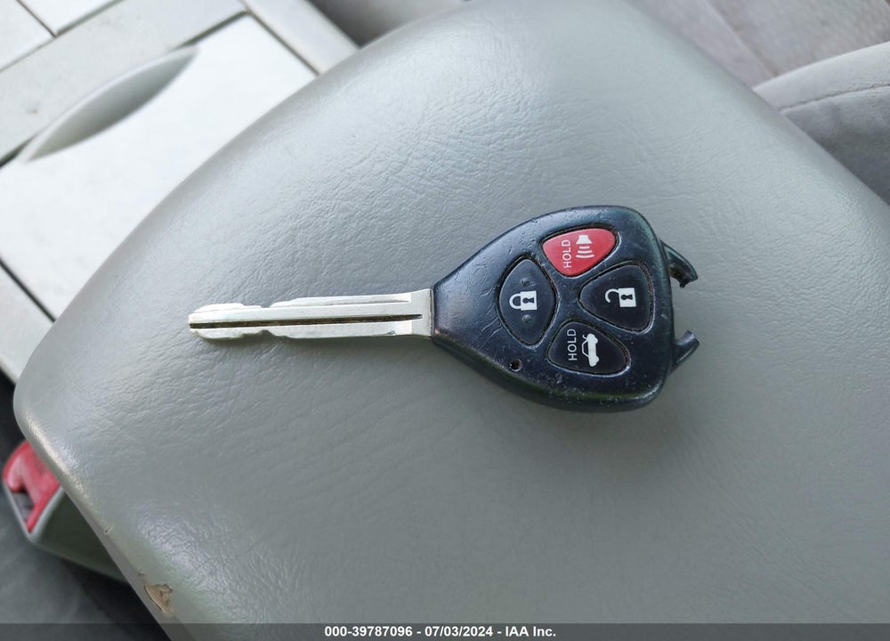 2011 TOYOTA CAMRY LE VIN: 4T1BF3EK6BU131802