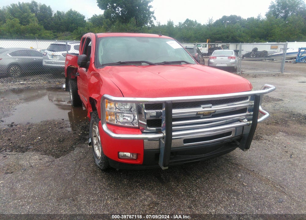 2010 CHEVROLET SILVERADO 1500 LT VIN: 1GCSKSE31AZ159270