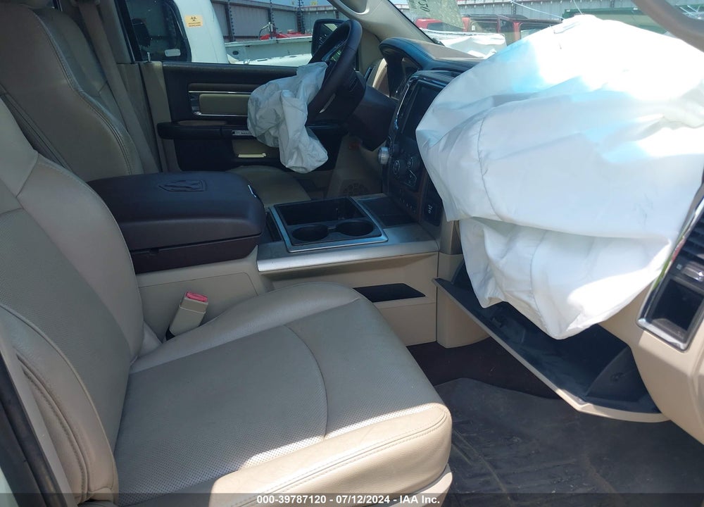 2015 RAM 1500 LAIE VIN: 1C6RR7NT0FS649293