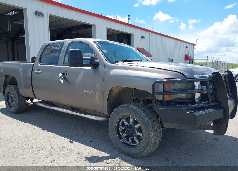 2011 CHEVROLET SILVERADO 2500HD LTZ VIN: 1GC1KYC81BF211688