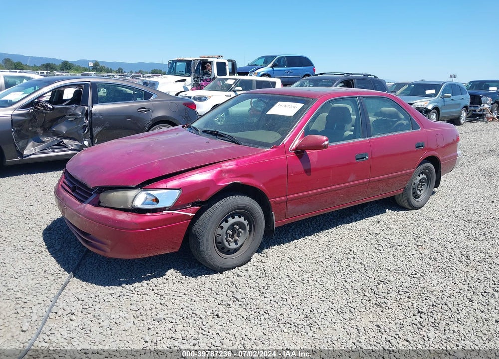 1998 TOYOTA CAMRY LE VIN: 4T1BG22K4WU285619