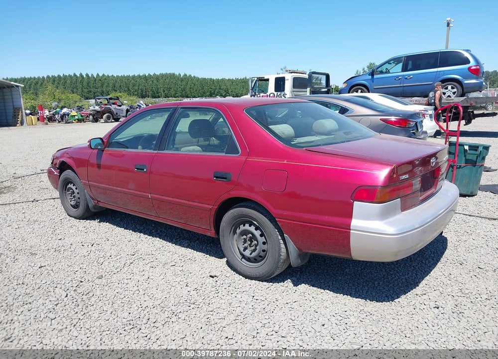 1998 TOYOTA CAMRY LE VIN: 4T1BG22K4WU285619